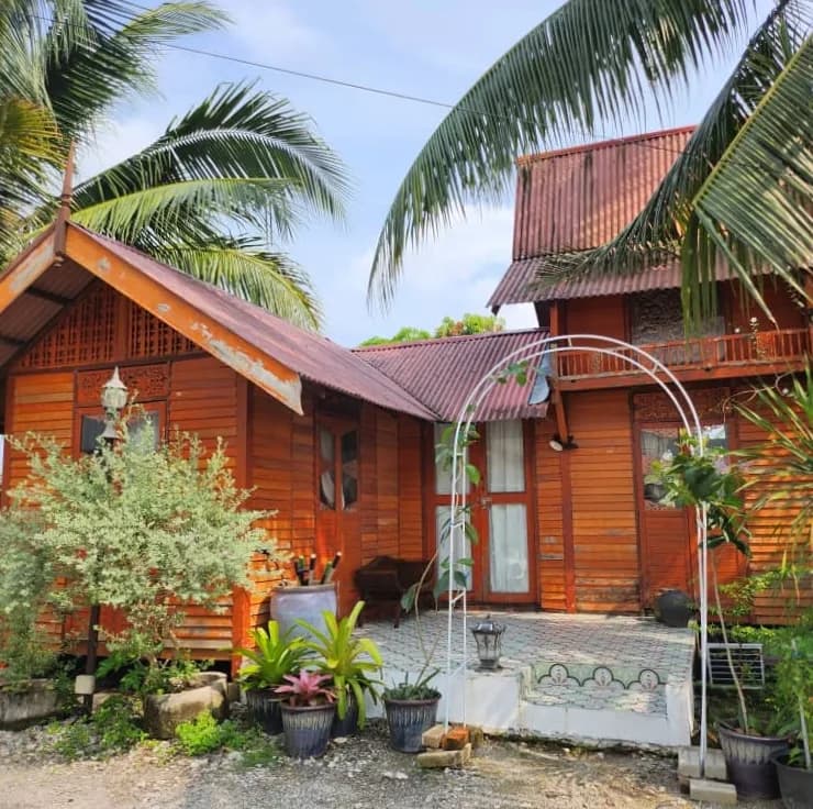 Dangau — photo 6