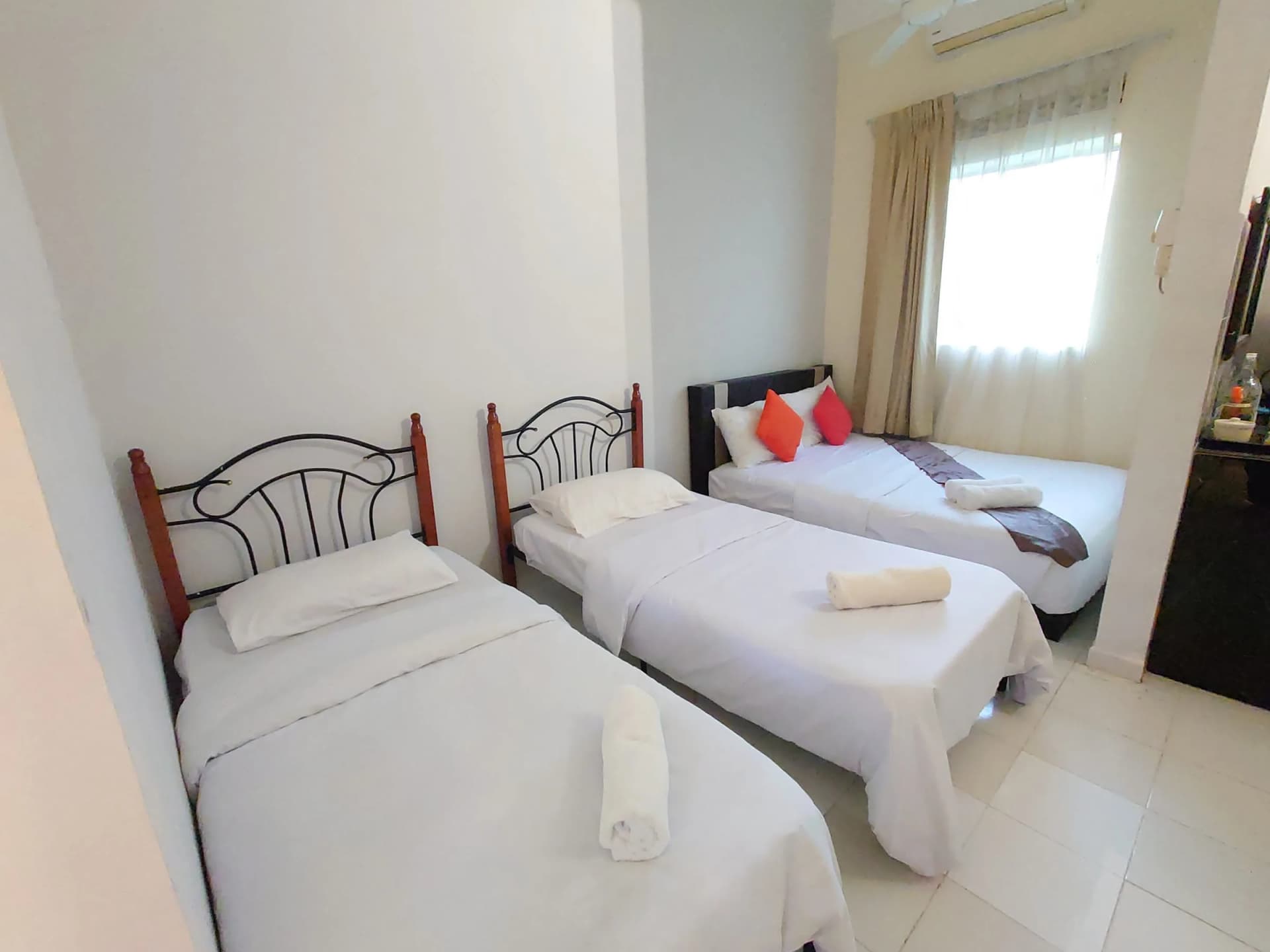 Family Deluxe Room (101) — photo 4