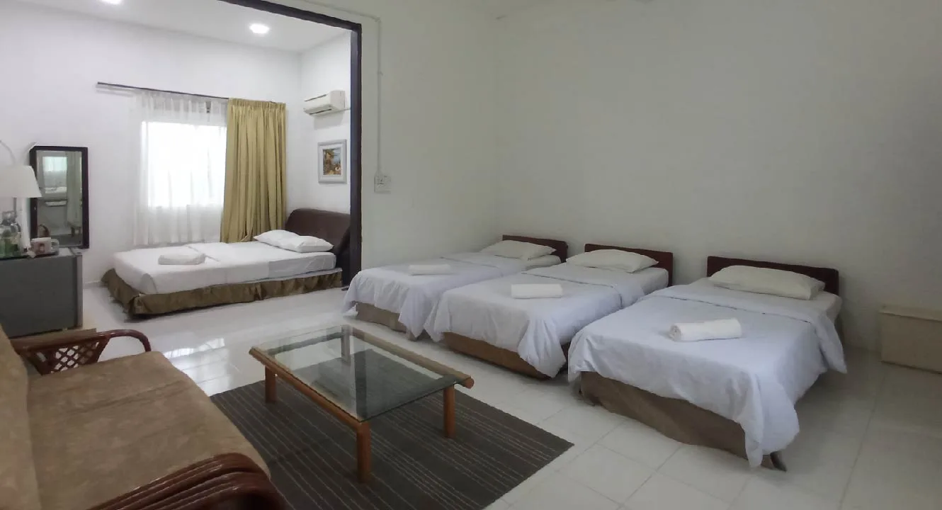Family Premium Room (100) 2
