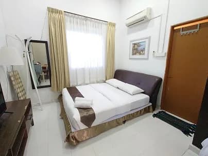 Family Premium Room (100)