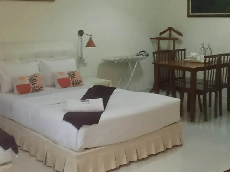 Junior Suite (103)