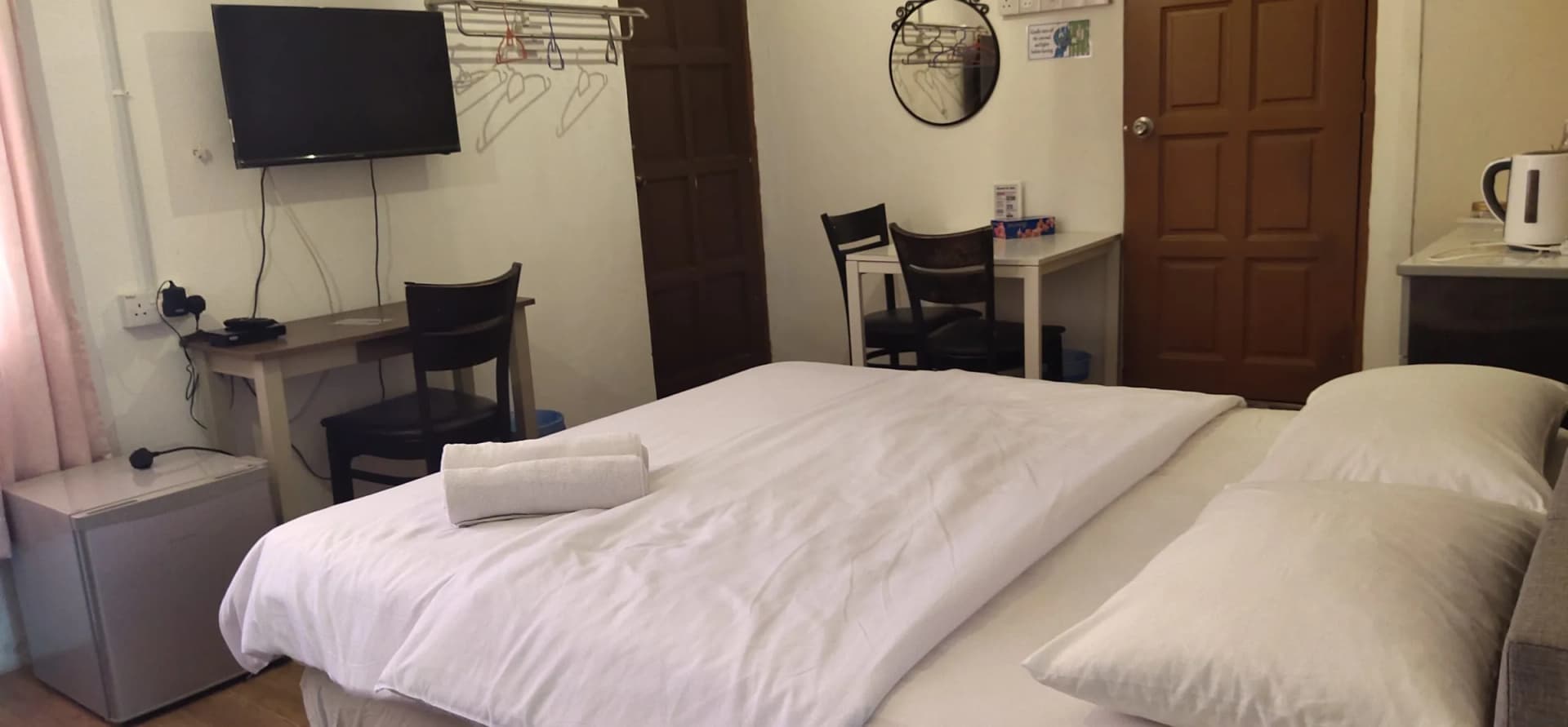 Standard Room (Balcony – West) 204 — photo 5